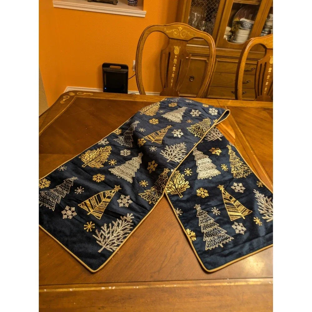 House & Garden Table Runner Centerpiece 14”x70